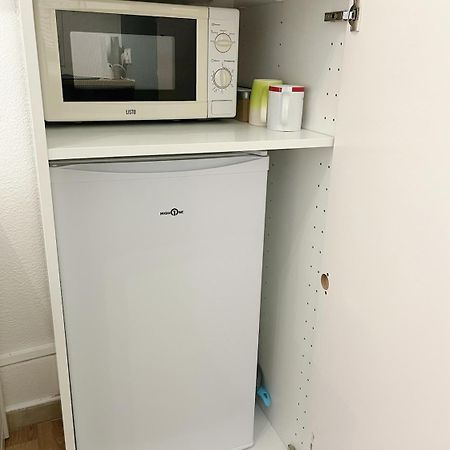 #1 Petit Studio Pres Du Metro L9 Bagnolet Bagian luar foto
