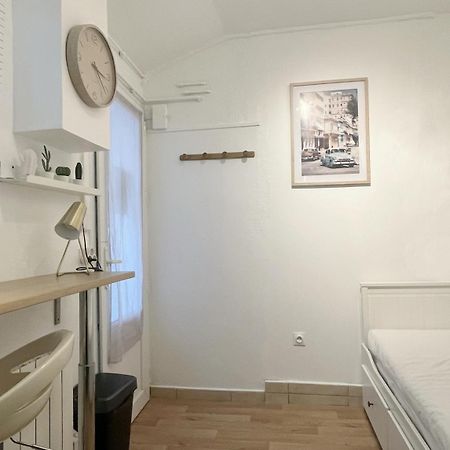 #1 Petit Studio Pres Du Metro L9 Bagnolet Bagian luar foto